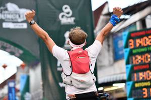 BIB: 31402, 1240
                            <button type="button" onclick="openModal(21897712)" class="btn btn-primary btn-sm float-right btn-popup" data-toggle="modal" data-target=".modal-high-quality">
                        <i class="fas fa-shopping-cart"></i> Add to Cart
                    </button>
                                            <button type="button" onclick="isThisMe(21897712, true)" class="btn btn-success btn-sm float-right btn-popup btn-isme hidden" data-toggle="tooltip" data-placement="bottom" title="นี่คือรูปของคุณใช่ไหม คลิกที่นี่เพื่อเอาเข้าอัลบั้ม">
                        <i class="fas fa-plus"></i> Add to album
                    </button>
                    <button type="button" onclick="isThisMe(21897712, false)" class="btn btn-warning btn-sm float-right btn-popup btn-isnotme hidden">
                        <i class="fas fa-ban"></i> Remove from album
                    </button>